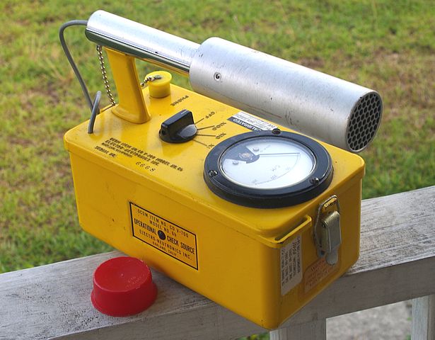 vintage Geiger Counter CDV-700