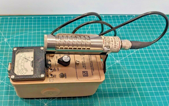 Vintage Geiger Counter